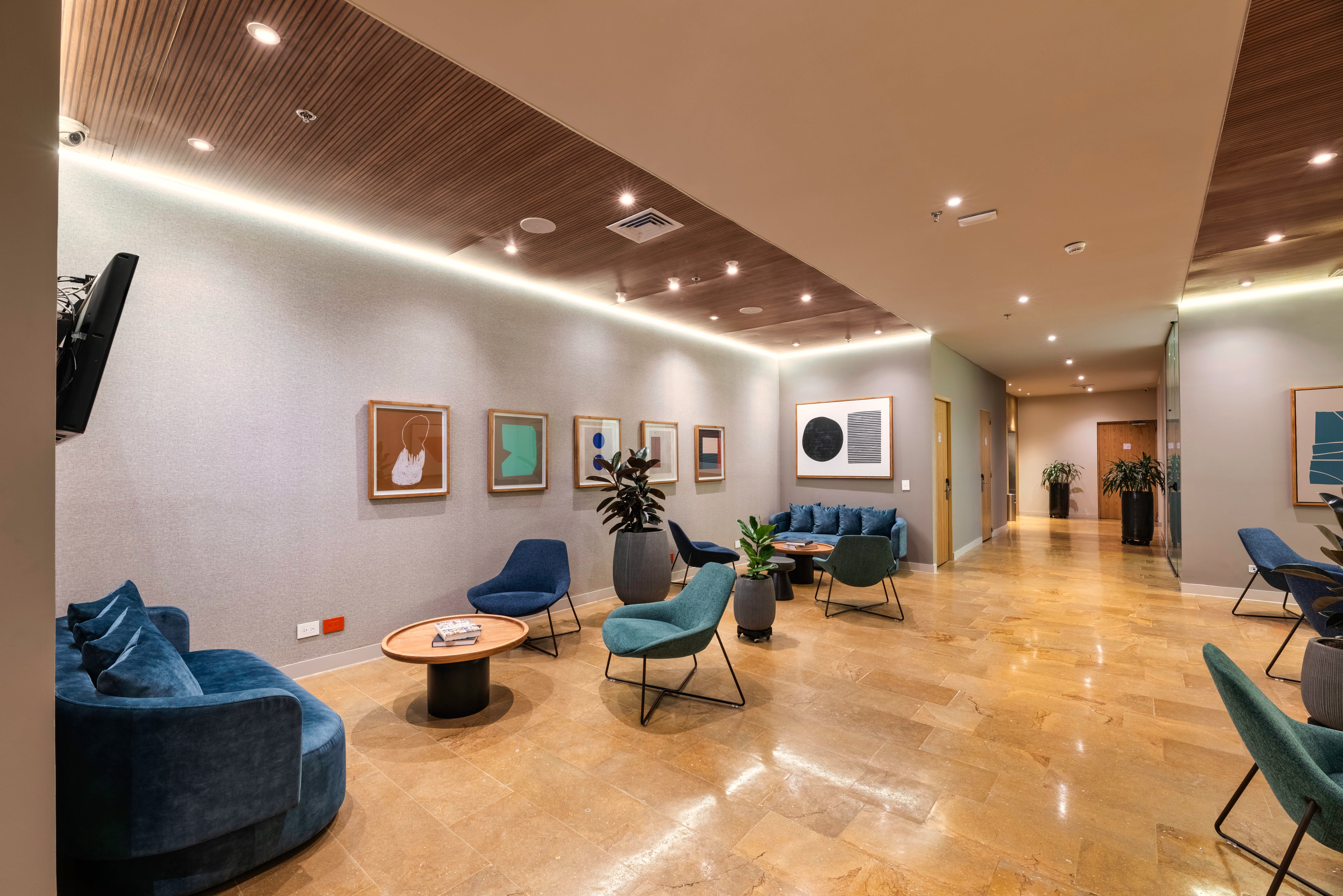 HOLIDAY INN EXPRESS MEDELLIN 30/65