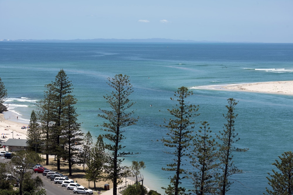 Breakfree Grand Pacific Caloundra 61/66