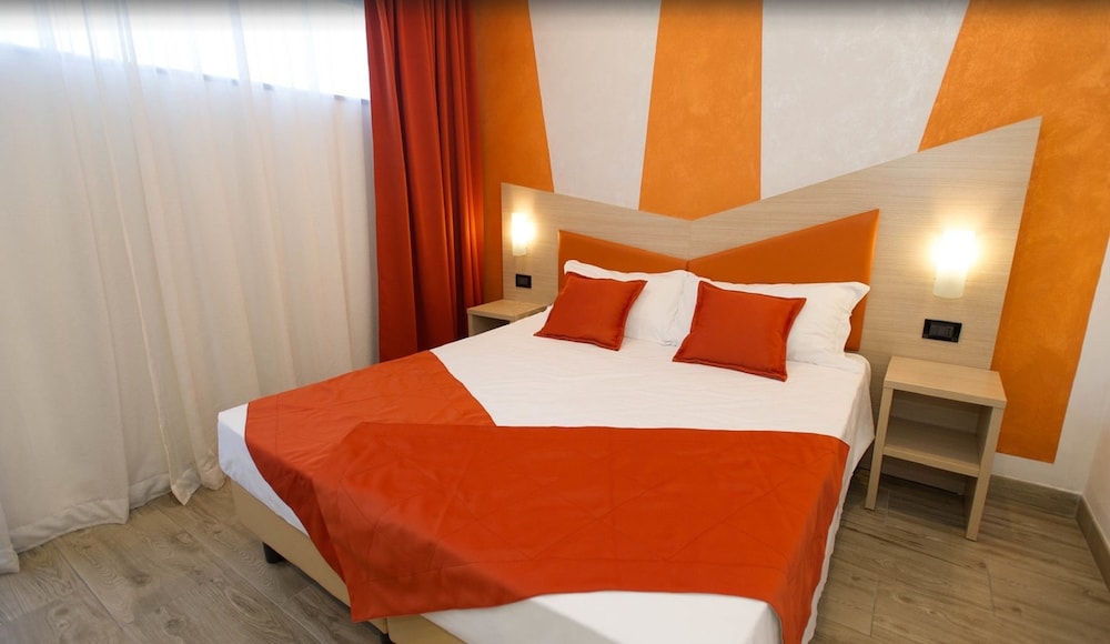 Hotel Luxor Florence 31/76
