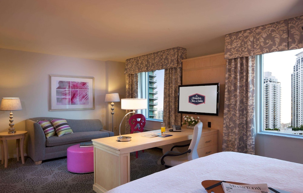 Hampton Inn Suites By Hilton Miami Brickell Downtown 42/65