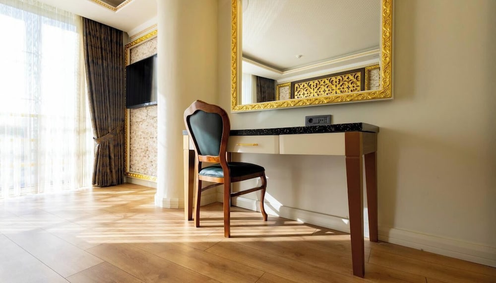 Can Adalya Palace Hotel 10/60