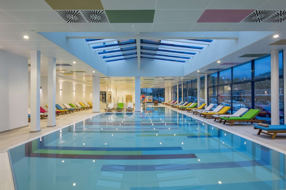 Mirage Park Resort Hotel 69/79