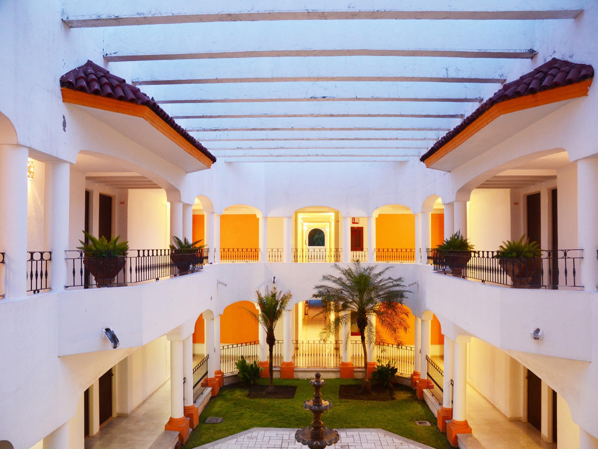 MISION COLIMA HOTEL 1/22