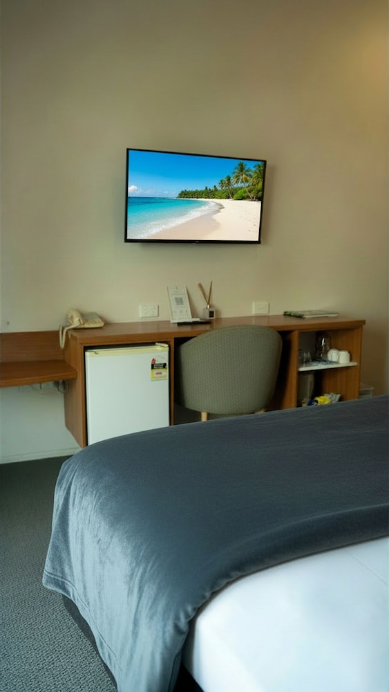 ROOM, KING BED