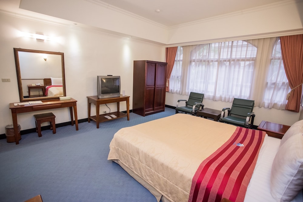 East Coast Hotel 12/71