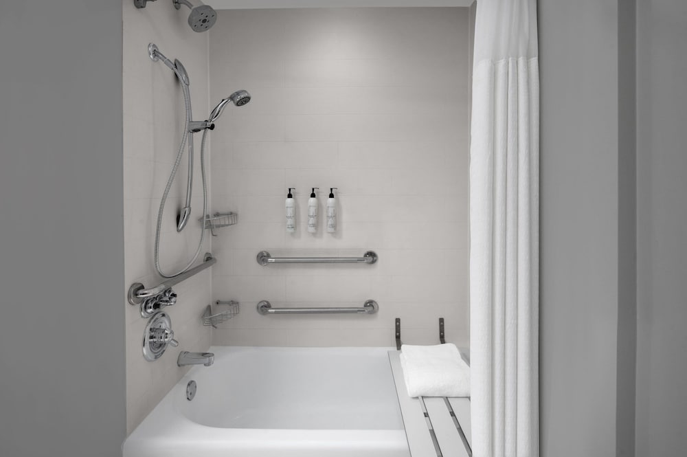 Springhill Suites Houston Intercontinental Airport 48/51
