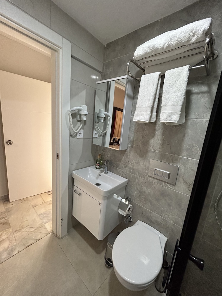 MELIS OTEL 38/40