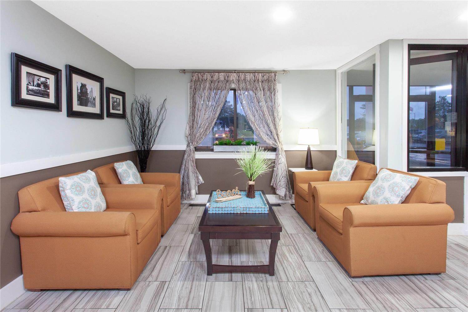 Baymont By Wyndham Grand Haven 23/39