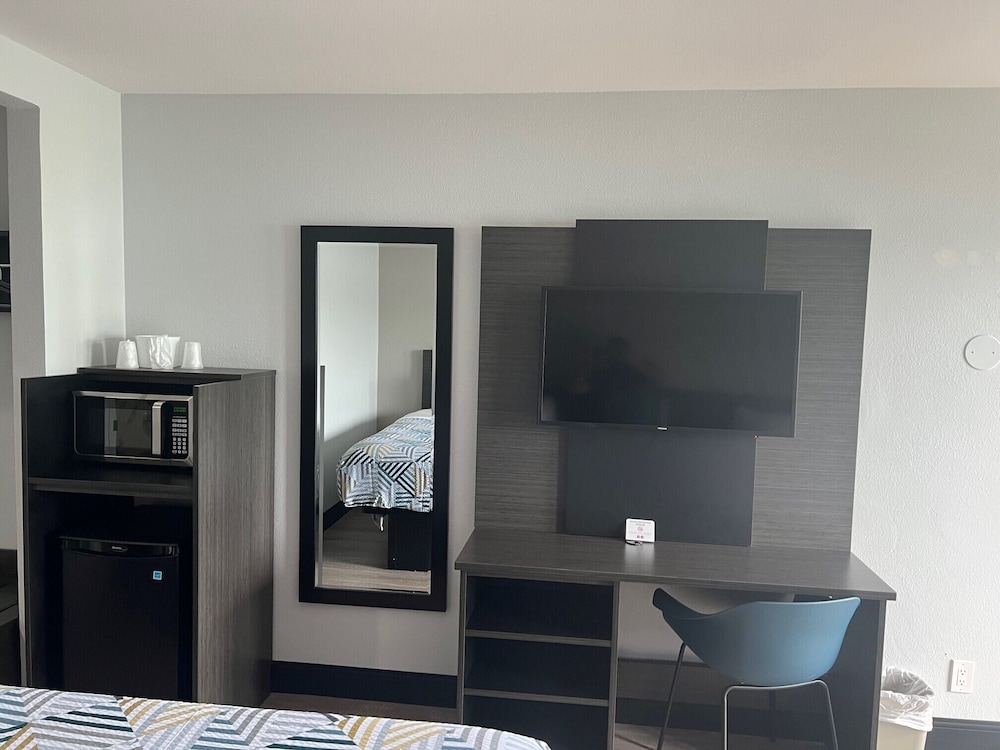 Motel6 Eureka, CA – Redwood Coast 40/60