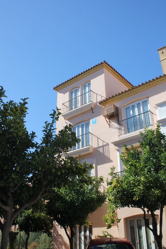 Apartamentos Puerto Sherry 3/50