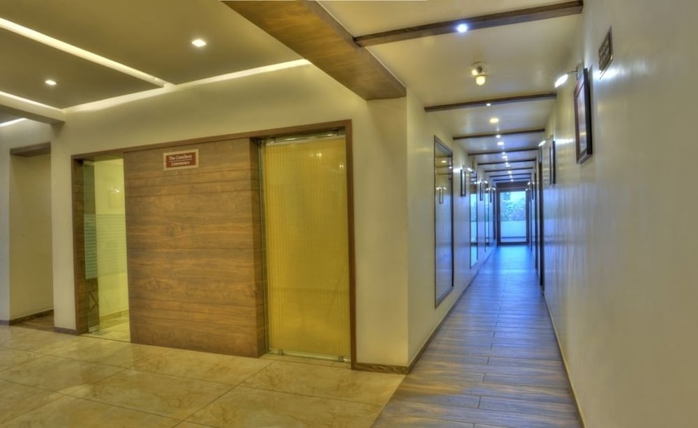 Hotel Aaram Orchard 24/47