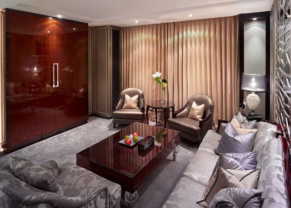 The Kunlun Beijing 46/74