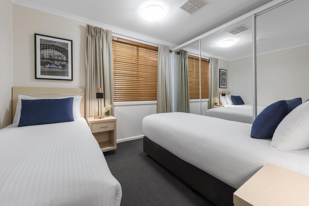 Oaks Sydney Goldsbrough Suites 27/69