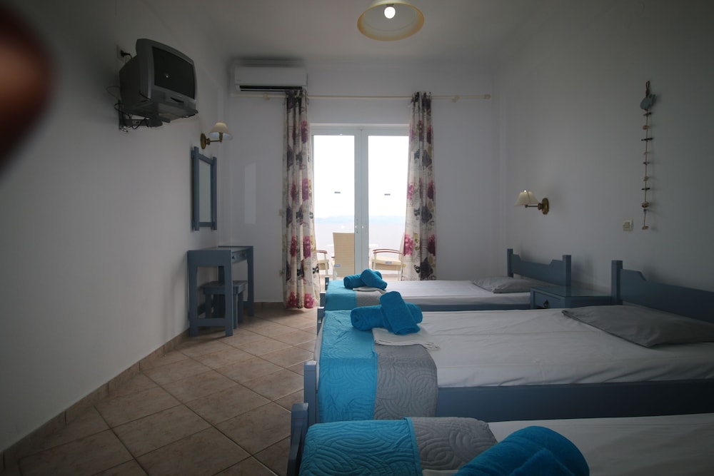 Utopia Kavos Hotel 39/49