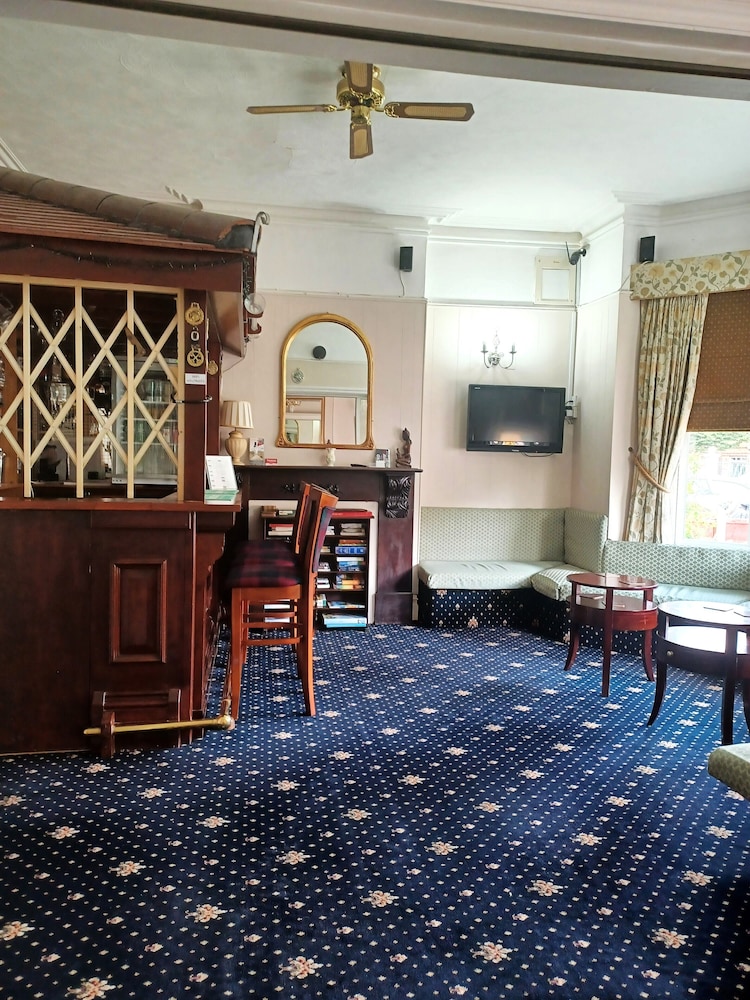 Hunters Lodge 39/50