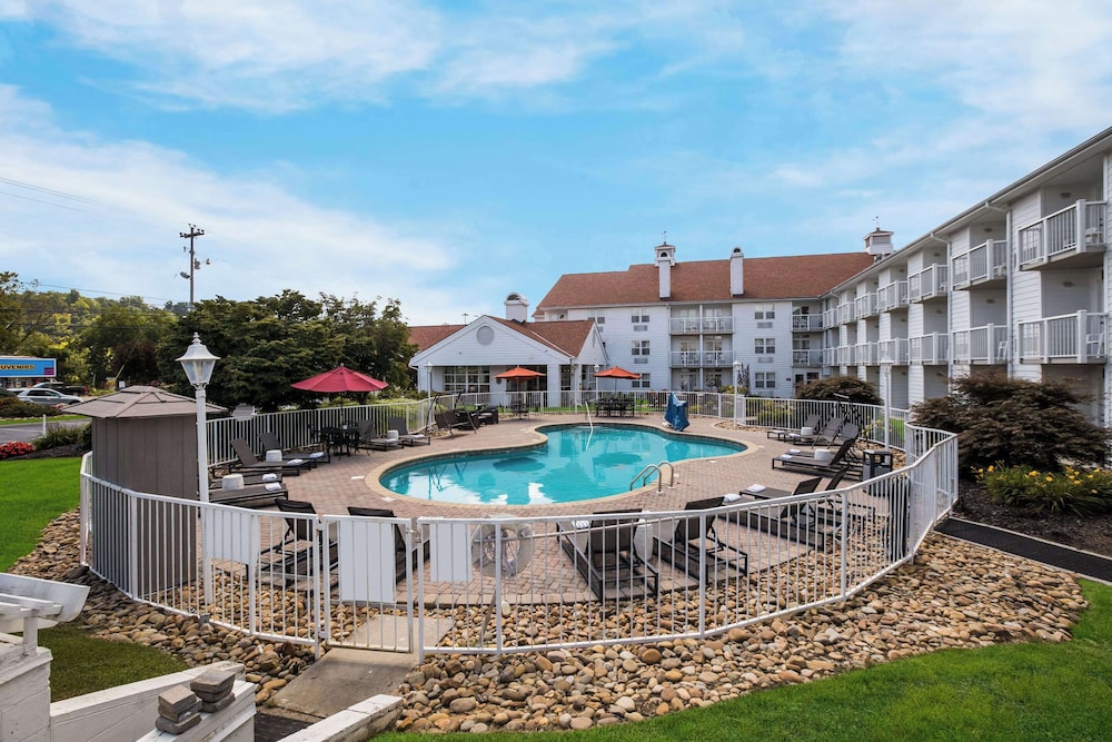 The Inn at Apple Valley, Ascend Hotel Collection 44/48