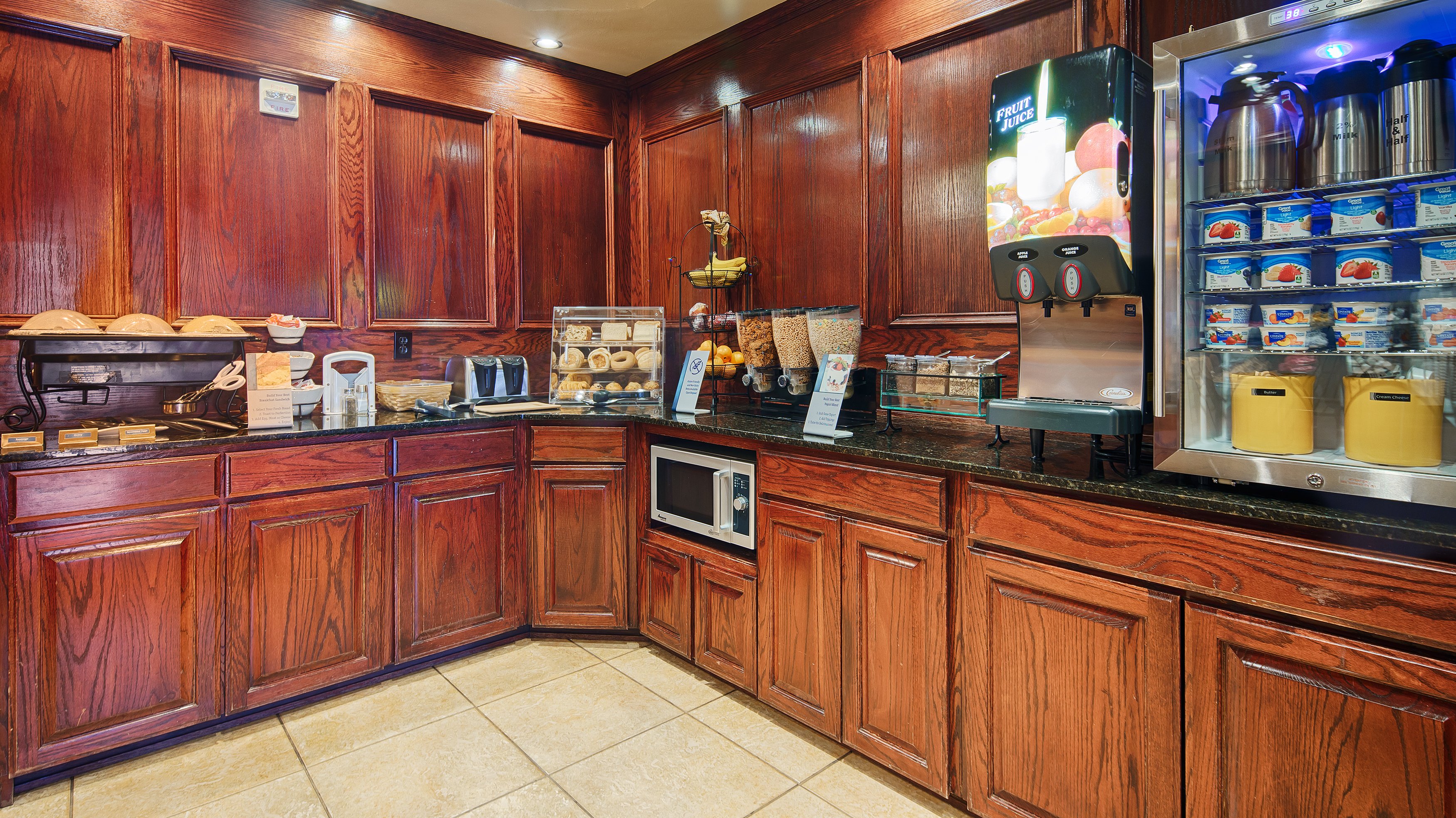 Best Western Plus Crown Colony Inn and Suites 40/59