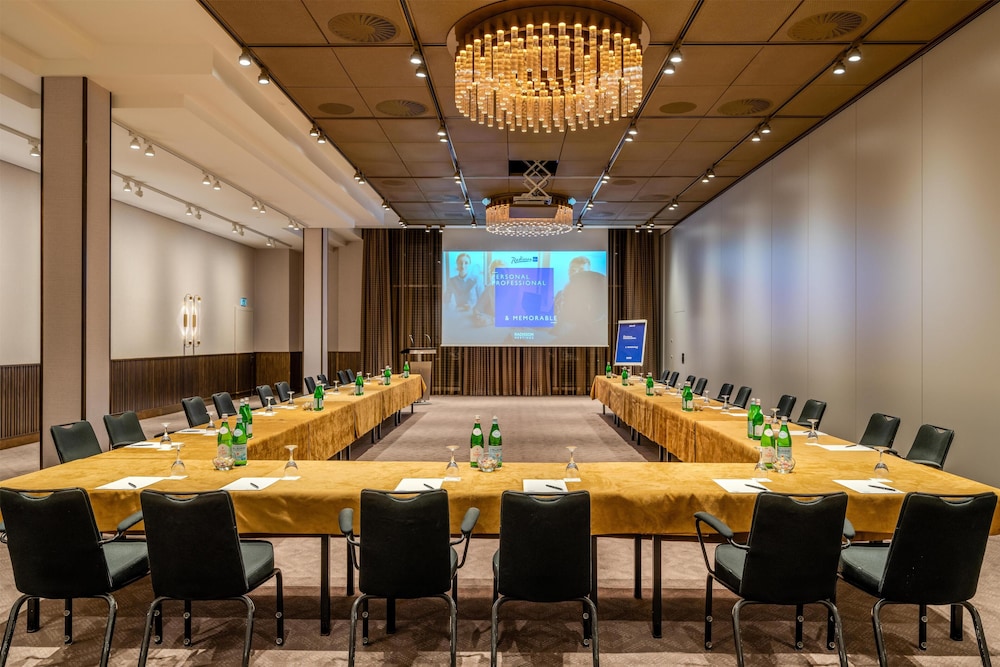 Radisson Blu Senator Lubeck 62/72