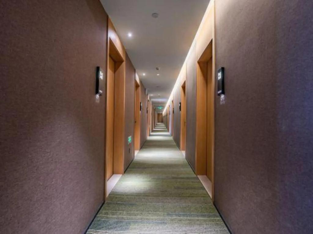 True Go Smart Selection Hotel (Beijing South Railway Station) 22/23