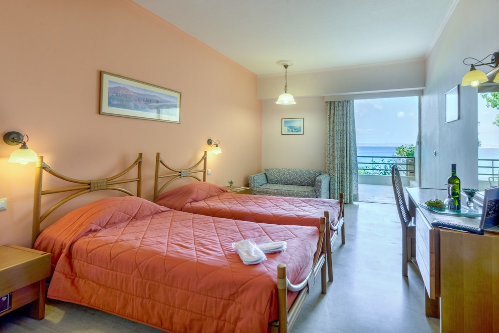 STANDARD, DOUBLE BED, SEA VIEW