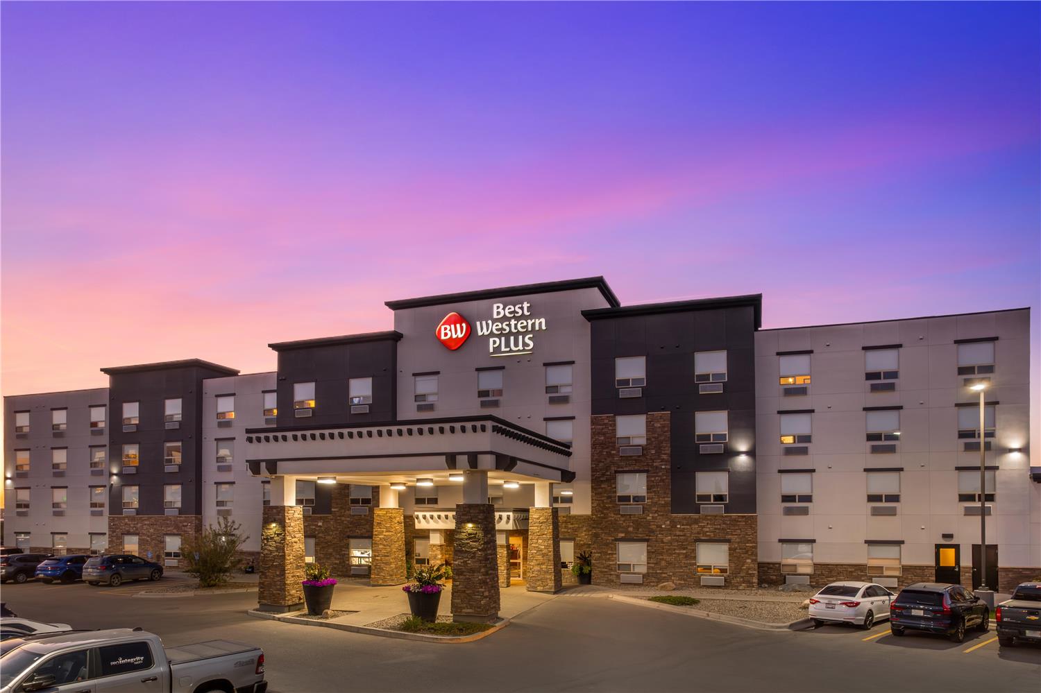 Best Western Plus Service Inn and Suites 3/56
