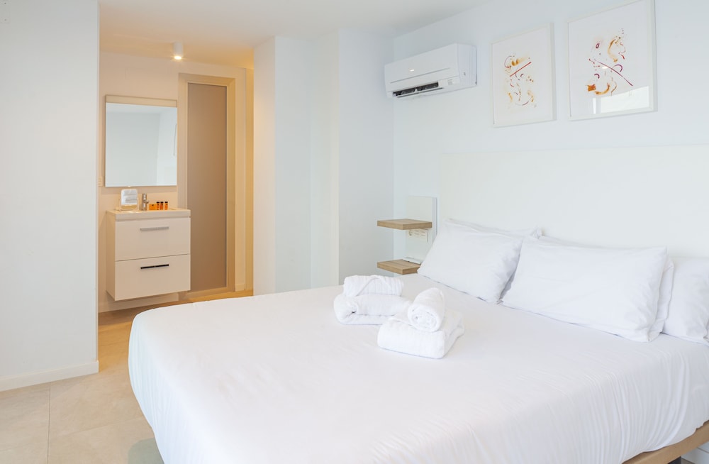 Blue Line Apartment Hotel 11/50