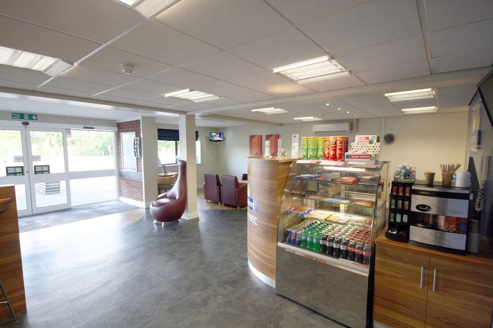 Days Inn by Wyndham Corley NEC M6 17/28