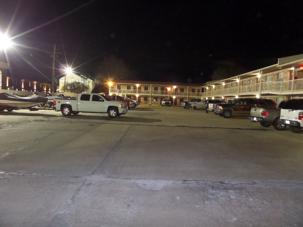 HomeStay Inn & Suites Russellville 29/33