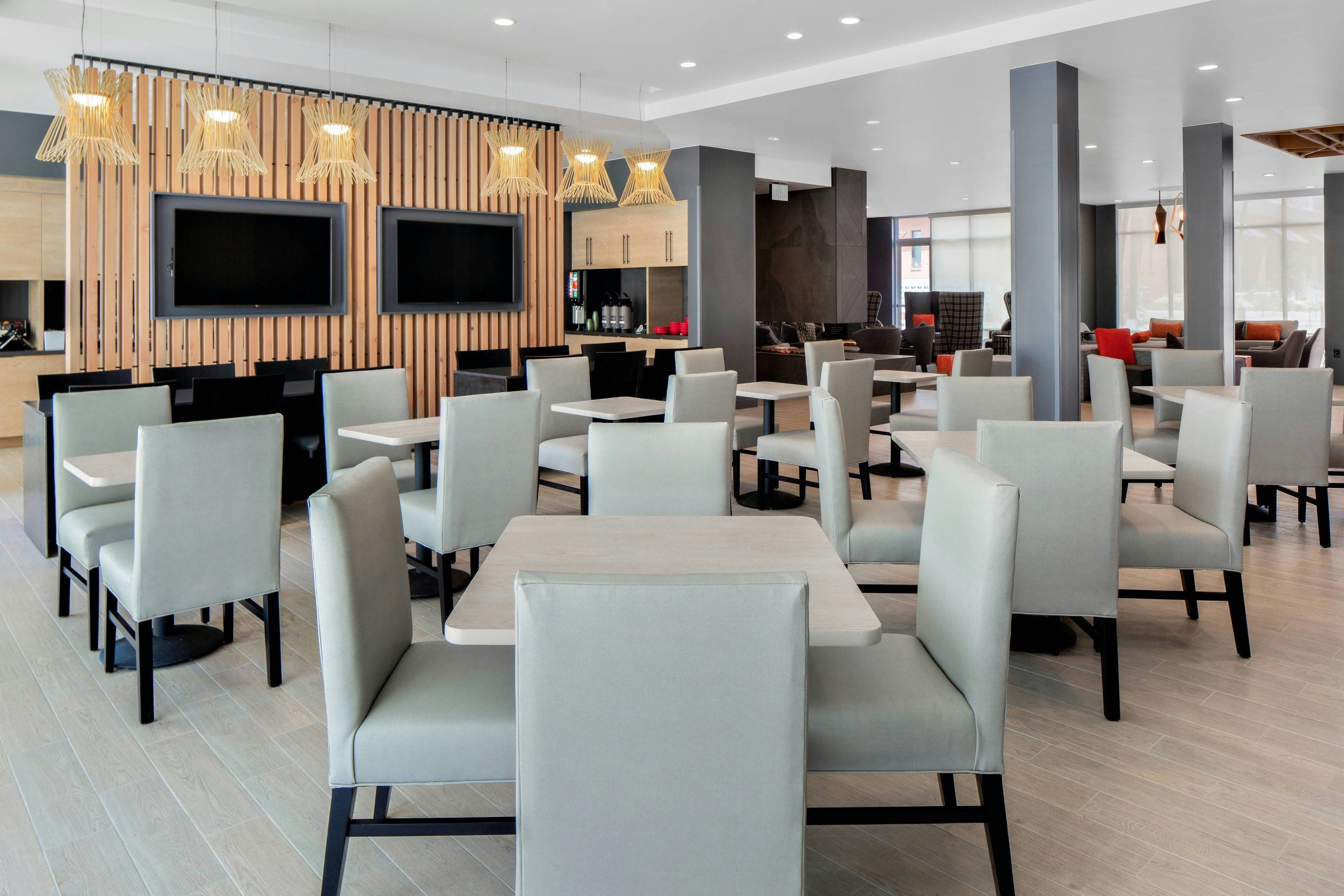 TownePlace Suites by Marriott Loveland Fort Collins 19/21