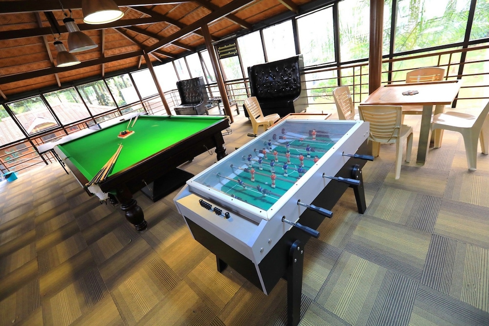 JalMahal Resort &amp; Spa 48/72