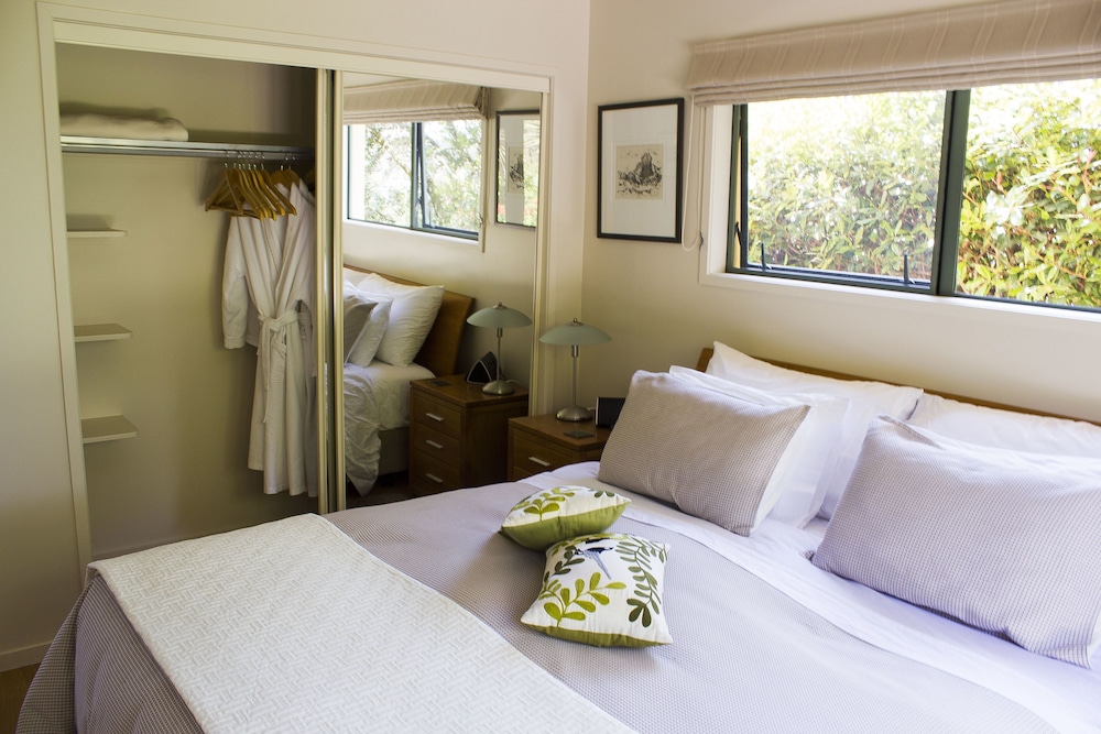 Allegra House 26/66