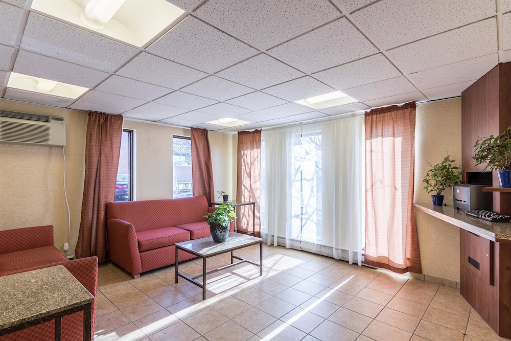 Motel6 Eau Claire, WI 27/49
