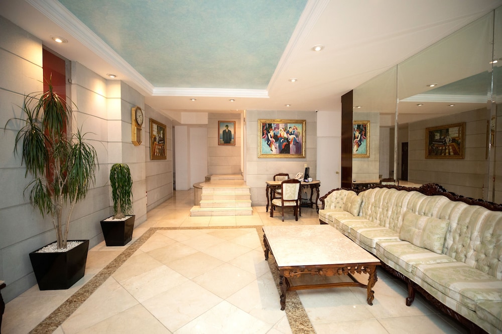 Suites Hipolito Taine 37/50