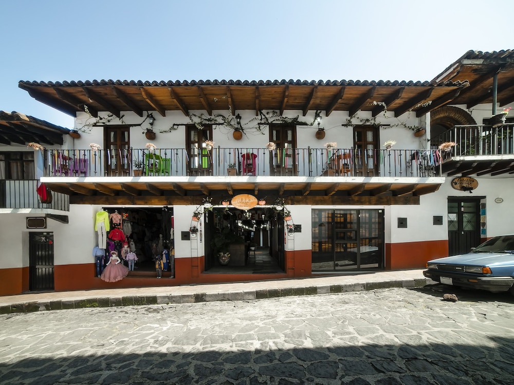 Hotel Valle Bonito, Valle de Bravo 1/38
