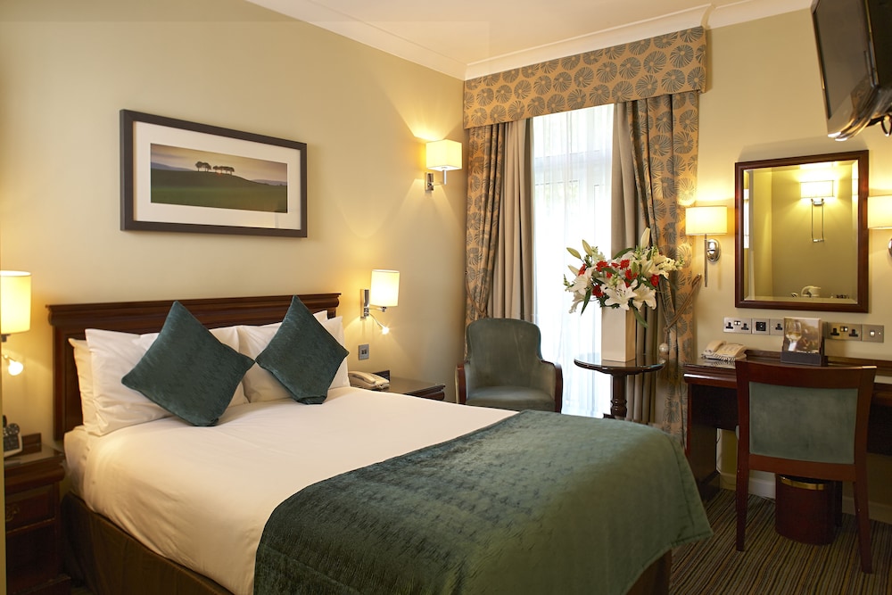 Rembrandt Hotel 17/82