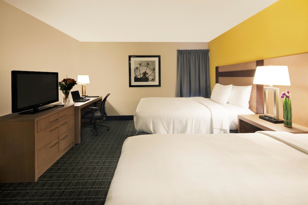 ROOM, 2 DOUBLE BEDS