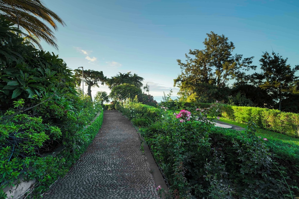 Quinta das Vistas Palace Gardens 45/50