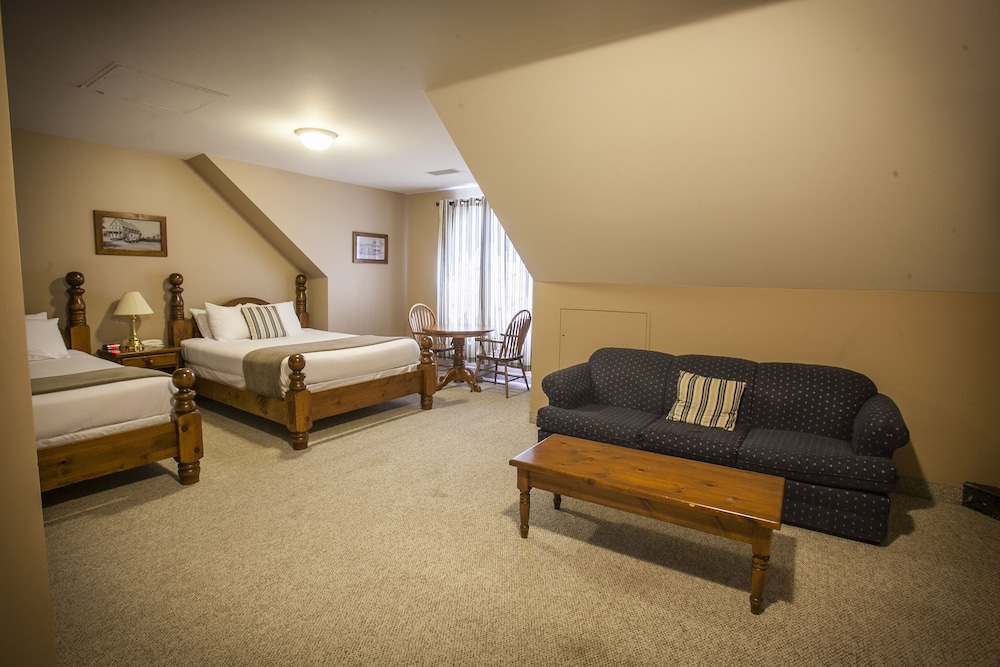 Seacliffe Inn 31/50