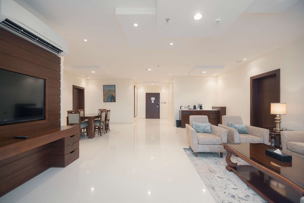 فندق راديسون بلو - بريدة(Radisson Blu Hotel Buraidah) 42/75