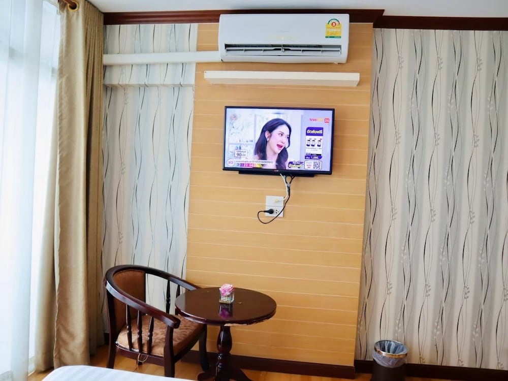Korat Hotel 9/87