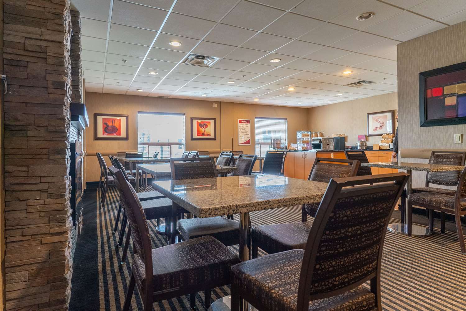 Best Western Plus South Edmonton Inn and Suites 17/32