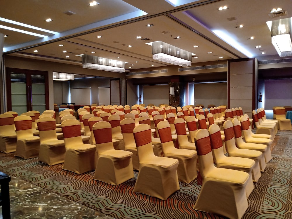 Royal Orchid Central Vadodara 35/50