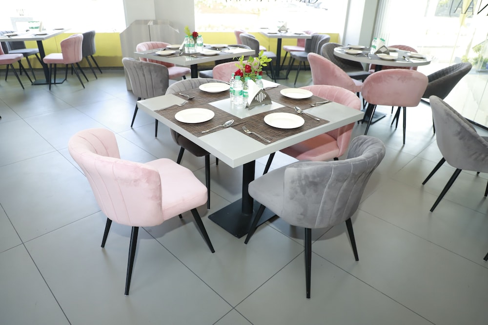 Jivanta Hotel 44/50
