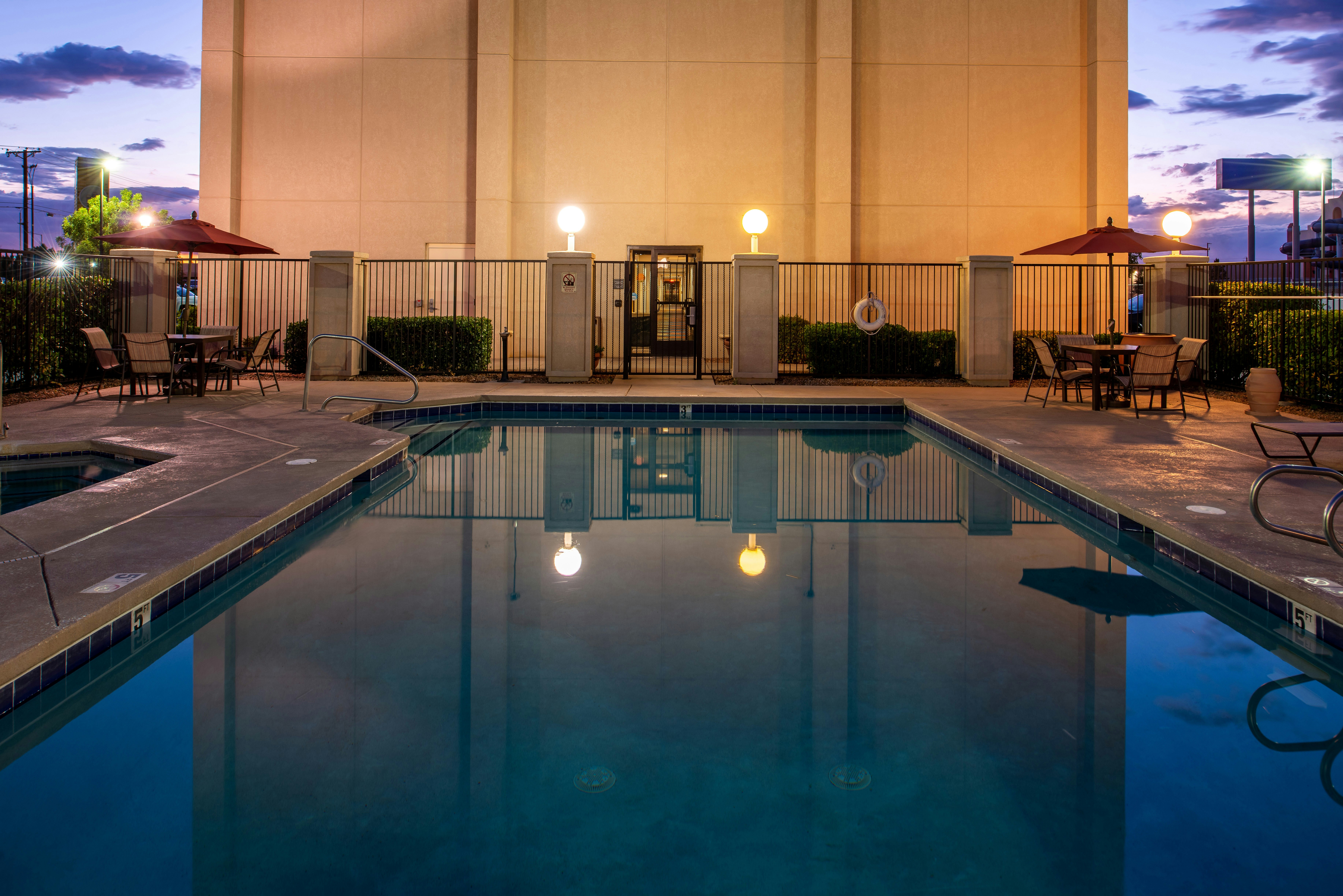 Hampton Inn Albuquerque University Midtown 29/55