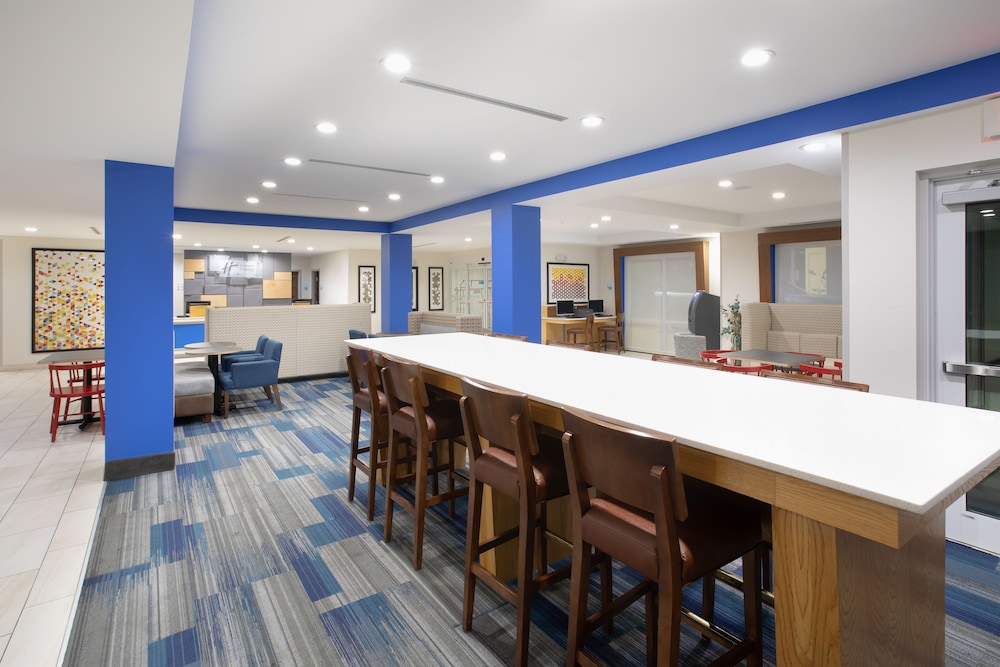 Holiday Inn Express Slidell 59/73