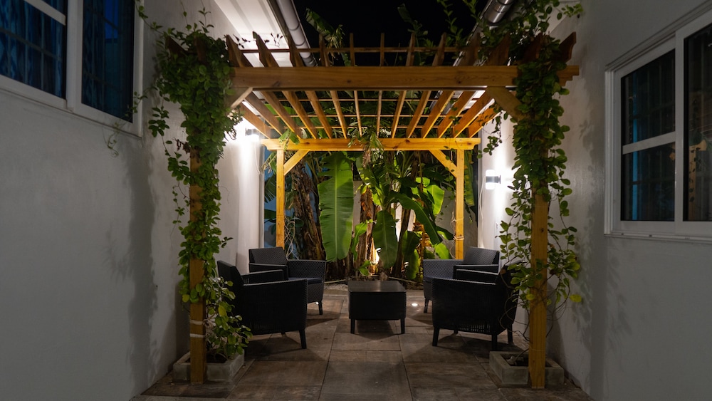 Lilu Apartments Curacao 5/30