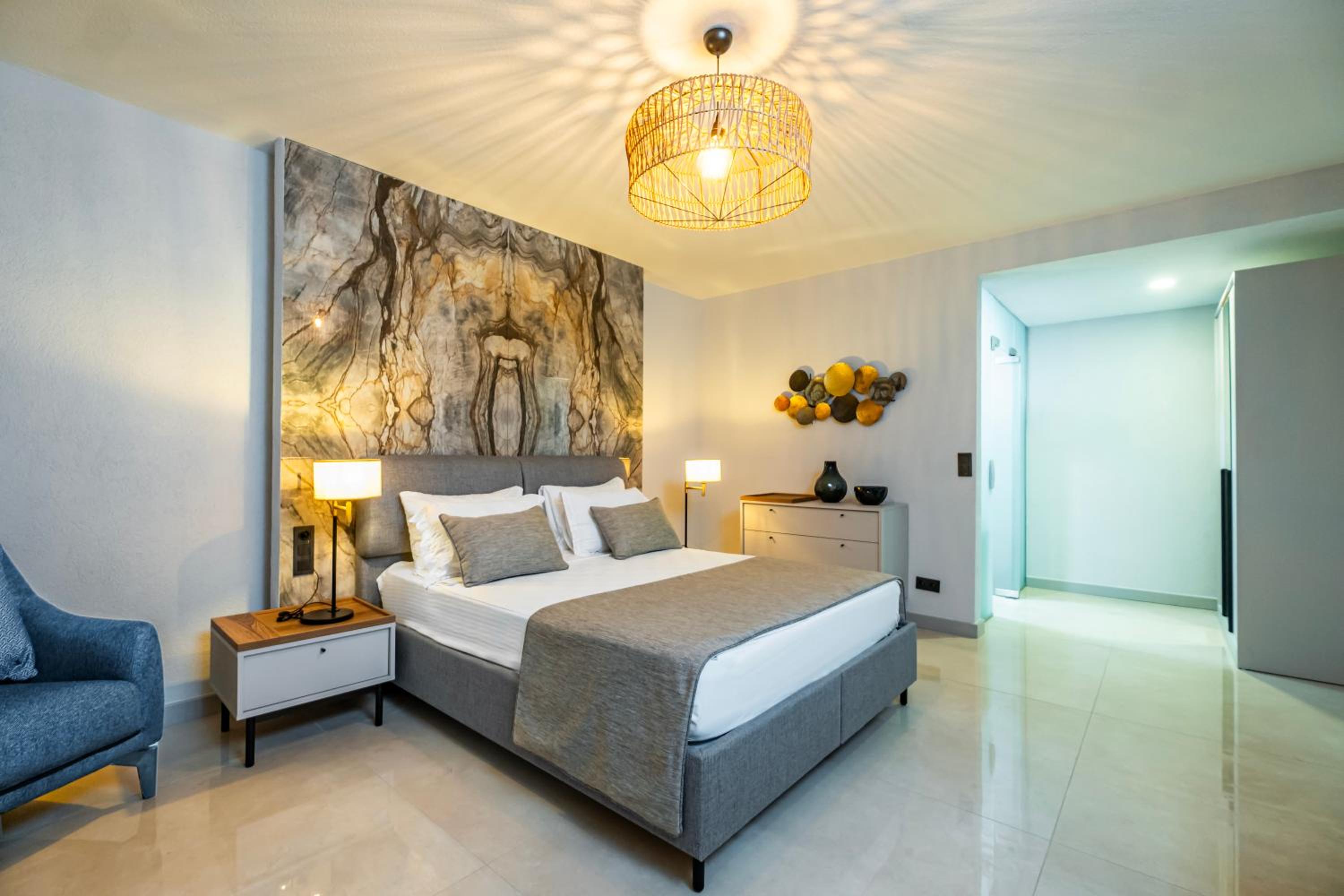 Suite, King Bed, Sea View