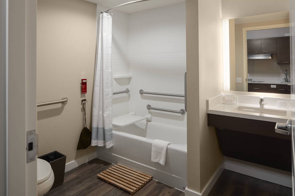 TownePlace Suites by Marriott Tampa South 14/43