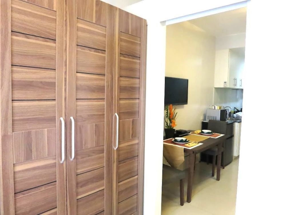 Oceanblue Manila Condotel Sea Residences 13/21