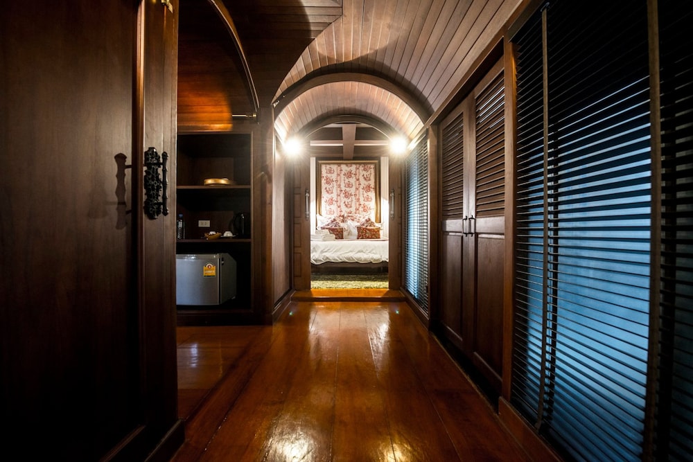 Amara Villa Khao Ka Lok 27/49